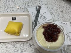 闺蜜同享红豆双皮奶-满记甜品(南京虹悦城三店)