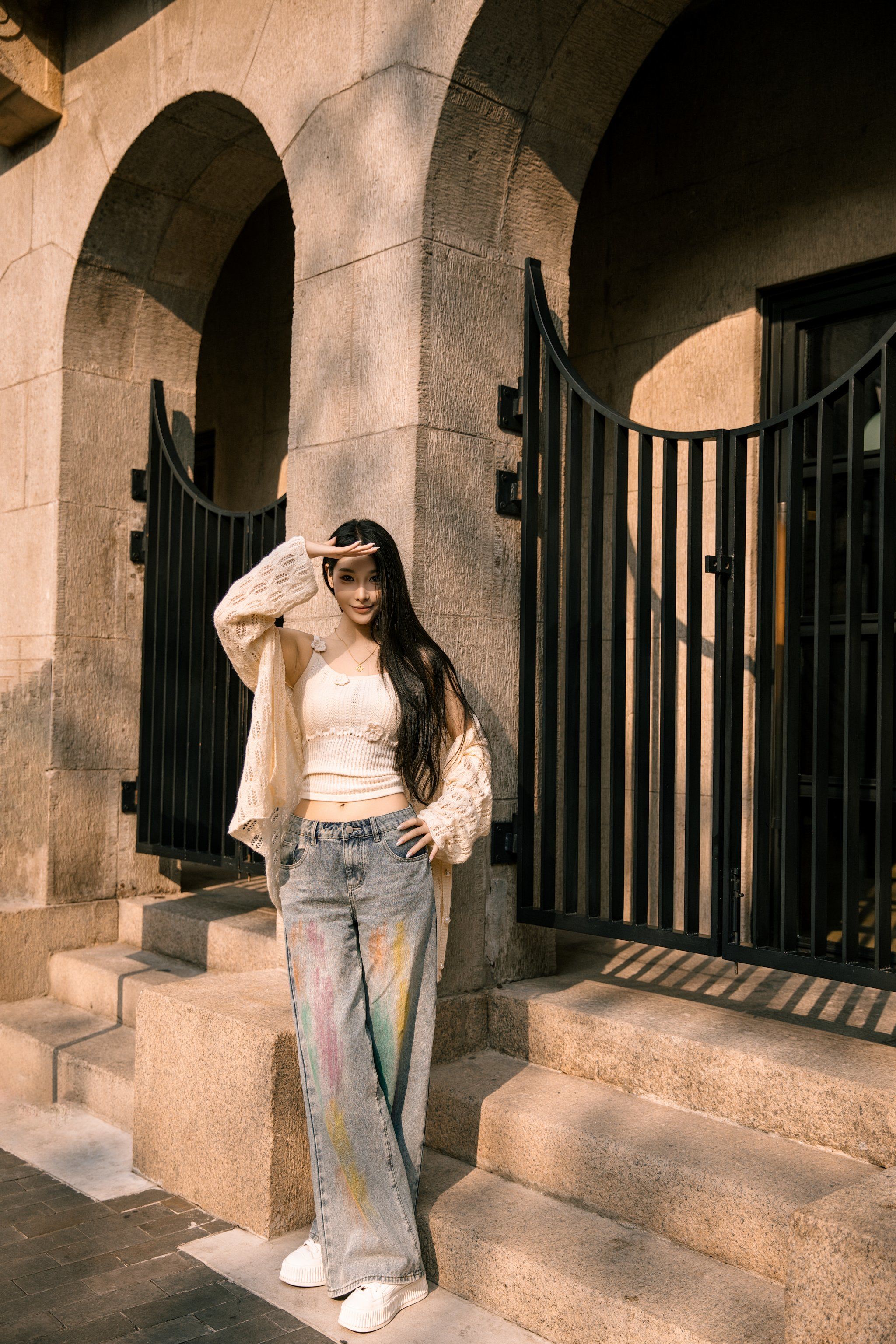 来几组简单易学的拍照姿势学起来吧