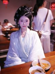 -一揽芳华汉服旗袍体验馆(拙政园店)