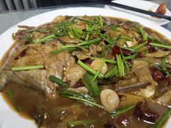 -龙香居海鲜浑锅家常菜·特色驴肉