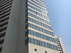 -燕山大酒店