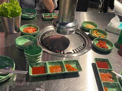 -欧巴炭烤肉오빠숯불구이(南京东路店)