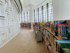 -广州市白云区图书馆