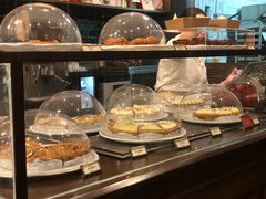 面包甜点陈列柜-Pie Bird(新闸路店)