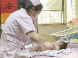 -堃腾月子会所