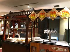 面包甜点陈列柜-黎明国际酒店太阳阁西餐厅