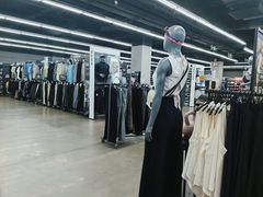 -迪卡侬(顺峰山店)