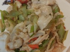 葱爆螺片-富临港·蒸汽海鲜·手抓海鲜·炒菜(栈桥店)