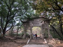 -灵岩山风景区