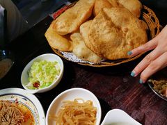 -蓝田九大碗民俗食府(蓝田店)
