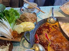 -鸿姐老火锅(疁城新天地店)