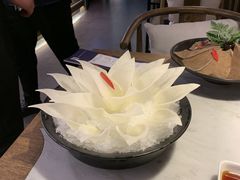 -尚尚仙·酸汤猪手·猪肚鸡火锅(华联万柳购物中心店)