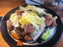 一筐蛤蜊-三个渔夫·蒸汽海鲜(小白楼店)