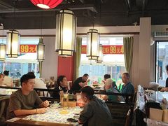 -川流不息·地道川菜·小龙虾(新松江路店)