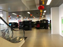 -深圳锦龙奥迪4S店(前海店)