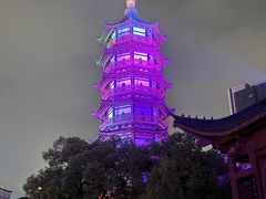 -绳金塔