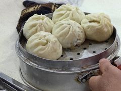 -胡成记口蘑龙眼包子(盐道街店)