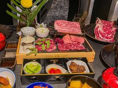 -铭牛烧肉·和牛海鲜自助(高新月牙湖店)
