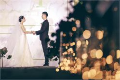点击看大图 -拉瑞娜LaReine婚纱礼服高级定制