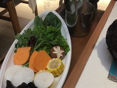 -老牌坊云南鱼豆花火锅(哈西万达店)