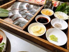 -围炉肉舍•炭烤活鳗•丹东海鲜烤肉(步行街店)