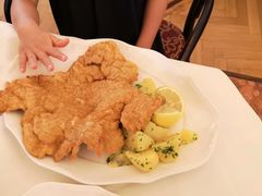 -中央咖啡馆