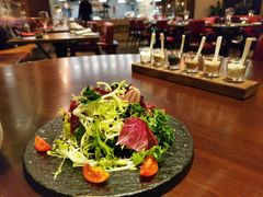 -恰餐厅及酒吧 CHAR Bar & Grill (北京丽都皇冠假日店)