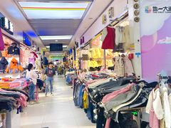 -广州壹马服装广场