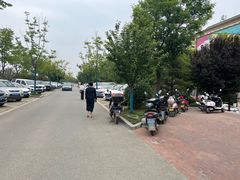 -王府井奥莱临潼小镇(临潼店)