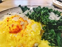 班尼迪克蛋羽衣甘蓝蘑菇吐司-Maxpoint Kitchen 西餐咖啡(乐峰广场店)