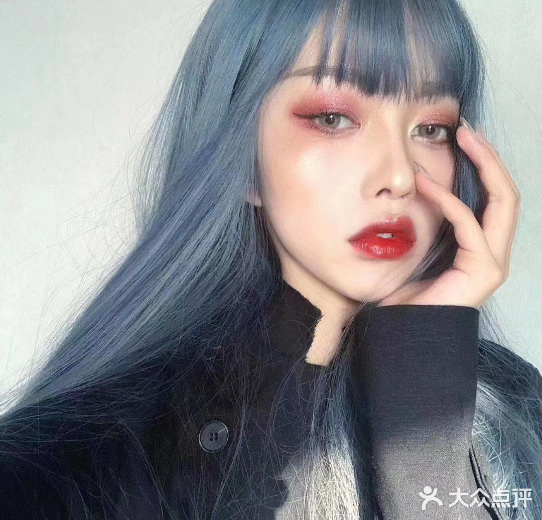 都想做改变 发色  发型