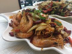 -覃记海鲜美食餐厅