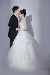 -雪中彩影婚纱摄影·微光艺术中心