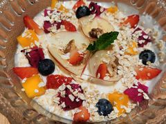 -POKEE VIA&Brunch·维娅(重庆来福士店)