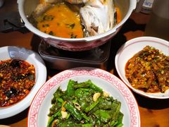 -蛮佬拾·乡里土菜馆(河西王府井店)