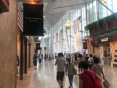 -东荟城名店仓