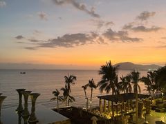 -日落吧·海景咖啡厅·餐酒吧·鸡尾酒·下午茶·乐队表演·浪漫夕阳·三亚文华东方酒店