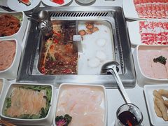 -海底捞火锅鲜切牛肉主题店(长寿路店)