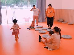 -小门牙好性格托育(北外滩中心)