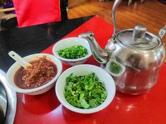 -南渝食府.墨脱石锅松茸鸡