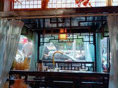 -八次方巴乡石锅鱼·金海湖水库活鱼(谷丰东路店)