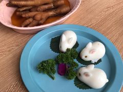 大白兔草莓椰汁糕-一笼小幸运