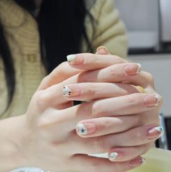 -魔丽卡·中国式美甲美睫