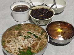 -正宗杨记普洱酸醋米线(总店)