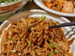 -聚鑫朋酸菜肥肠(九龙仓店)
