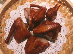 W生炸脆皮乳鸽-新大咀港式茶餐厅(宝山万达店)