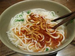-亮亮面馆(经六路店)