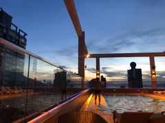 -香港华美达海景酒店