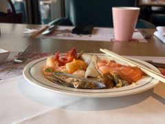 -咖啡苑自助餐厅·中国大饭店