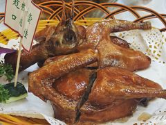 -津津名菜馆(绝没分店)